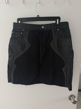 Understated Leather Lil Mama Skirt black Size M